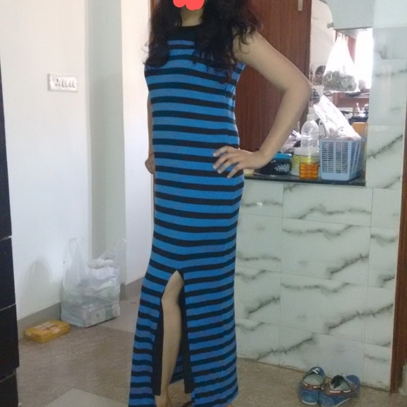 Full length slit dress - Picture 9 of 9